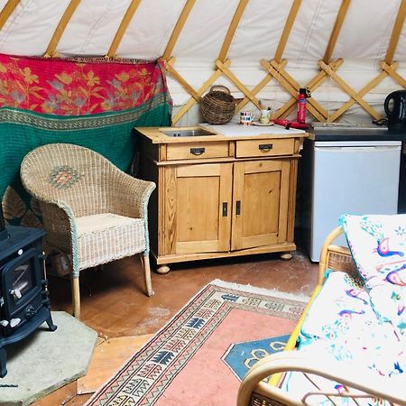 Cotswolds Camping At Holycombe 希普顿斯图尔 外观 照片