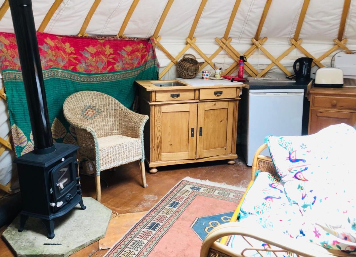 Cotswolds Camping At Holycombe 希普顿斯图尔 外观 照片