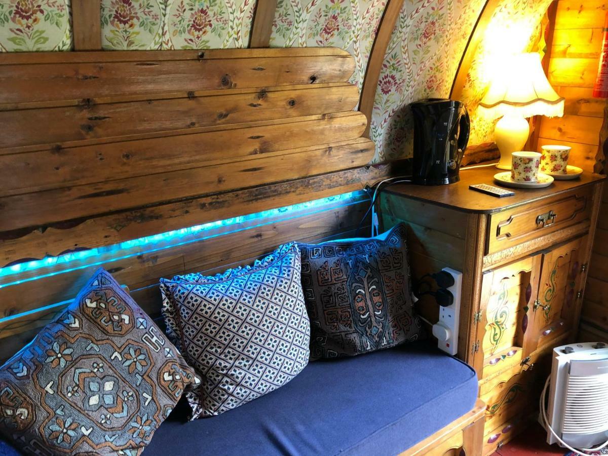Cotswolds Camping At Holycombe 希普顿斯图尔 外观 照片