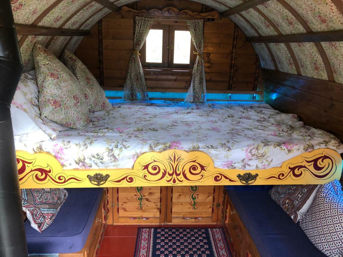 Cotswolds Camping At Holycombe 希普顿斯图尔 外观 照片