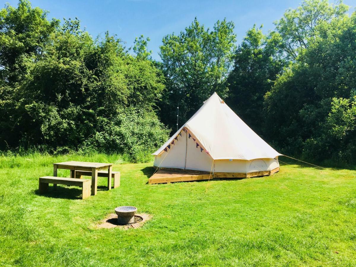 Cotswolds Camping At Holycombe 希普顿斯图尔 外观 照片